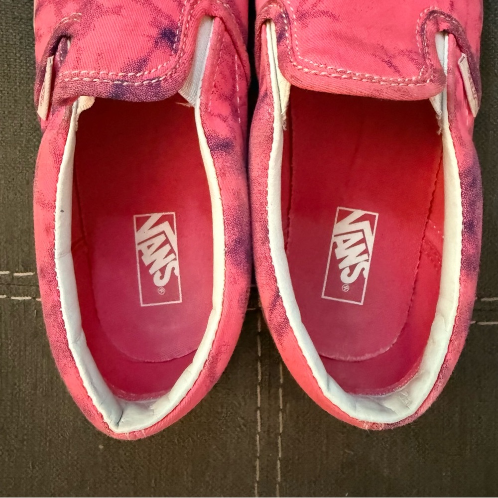 GUD🎀 Pink & Blue Vans Classic Slip On Sneakers - Picture 4 of 7